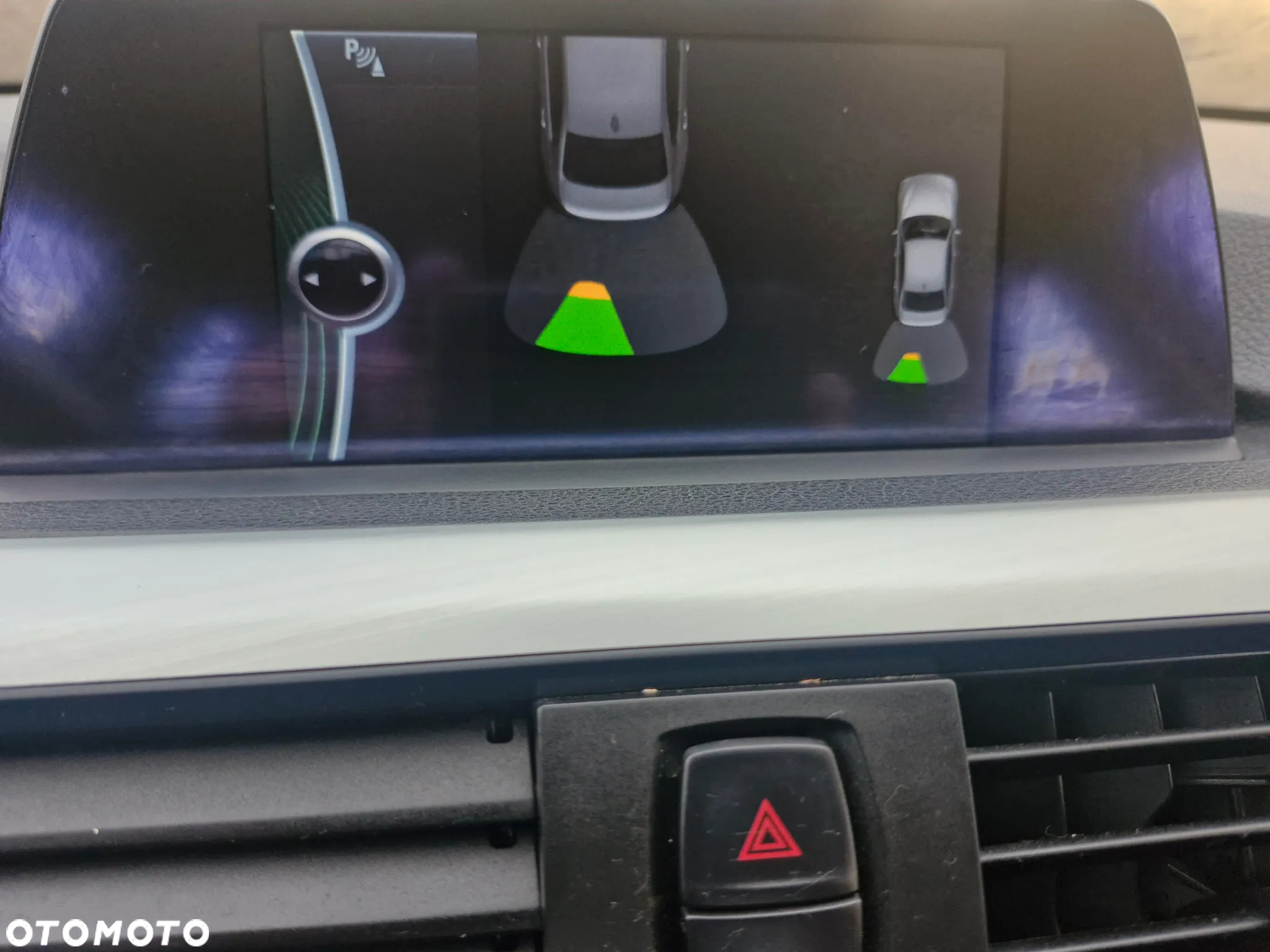 BMW Seria 3 318d DPF Touring Edition Sport - 31