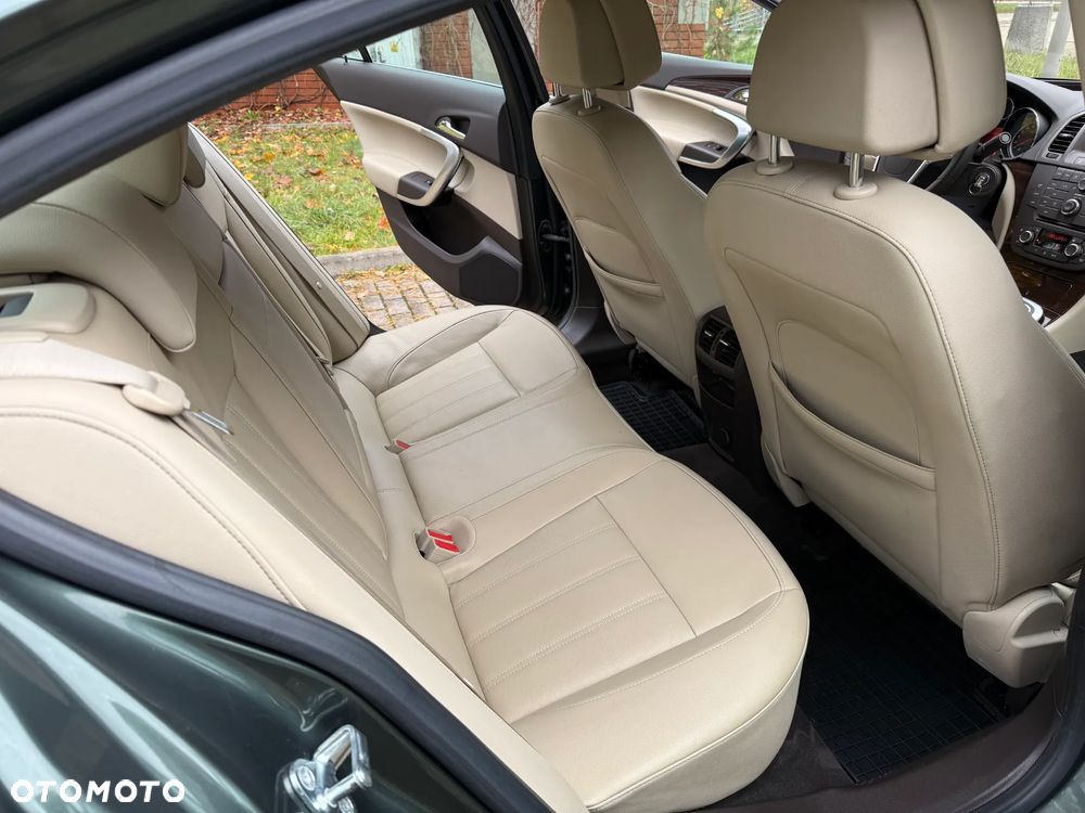 Opel Insignia 2.0 Turbo 4x4 Design Edition - 18