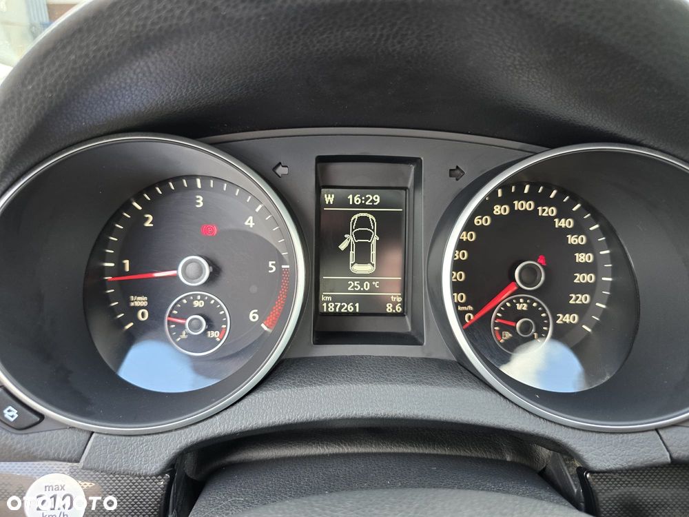 Volkswagen Golf 1.6 TDI BMT Highline - 21
