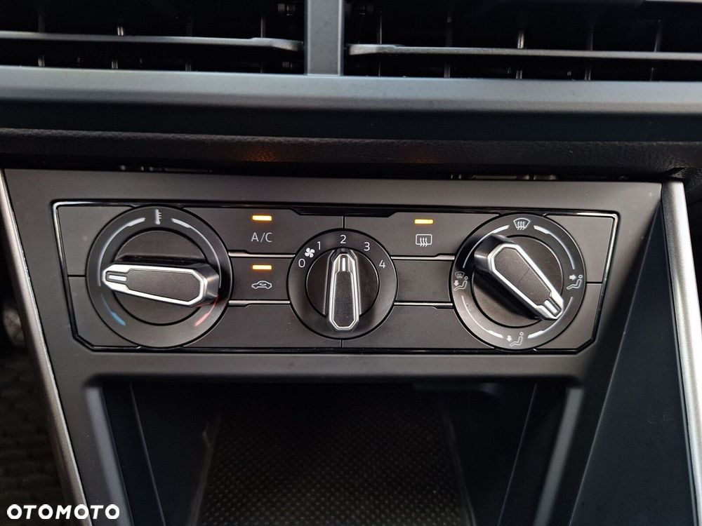 Volkswagen Polo 1.0 TSI Comfortline - 23