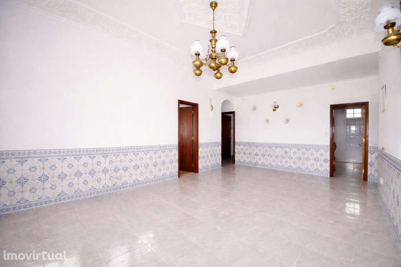 Prédio à venda em Odivelas - Grande imagem: 5/30