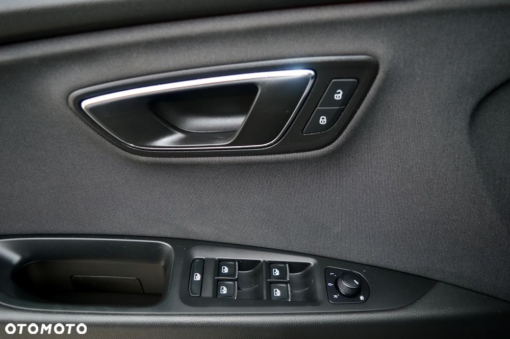 Seat Leon 2.0 TDI DSG FR - 35