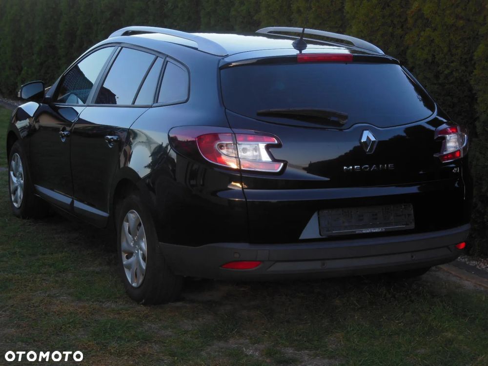 Renault Megane ENERGY dCi 110 Start & Stop LIMITED - 4