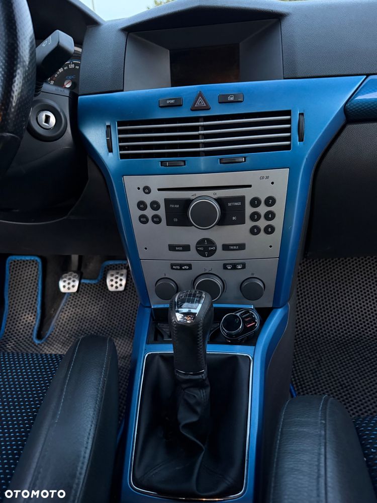 Opel Astra - 16