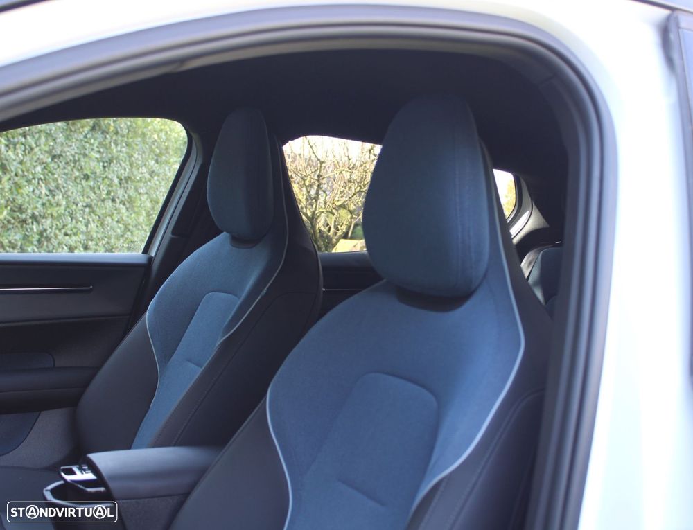 Volvo EX30 69 kWh Single Motor Extended Range Plus - 19