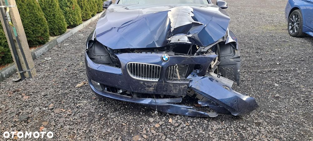 BMW Seria 5 523i Sport-Aut - 9