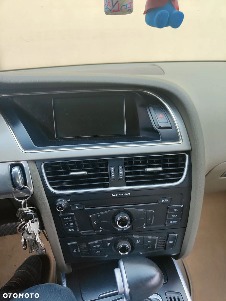 Audi A5 Coupé 2.7 TDI Multitronic - 23