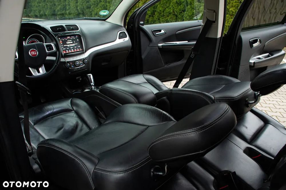 Fiat Freemont 2.0 Multijet 16V DPF Automatik Allrad Lounge - 32