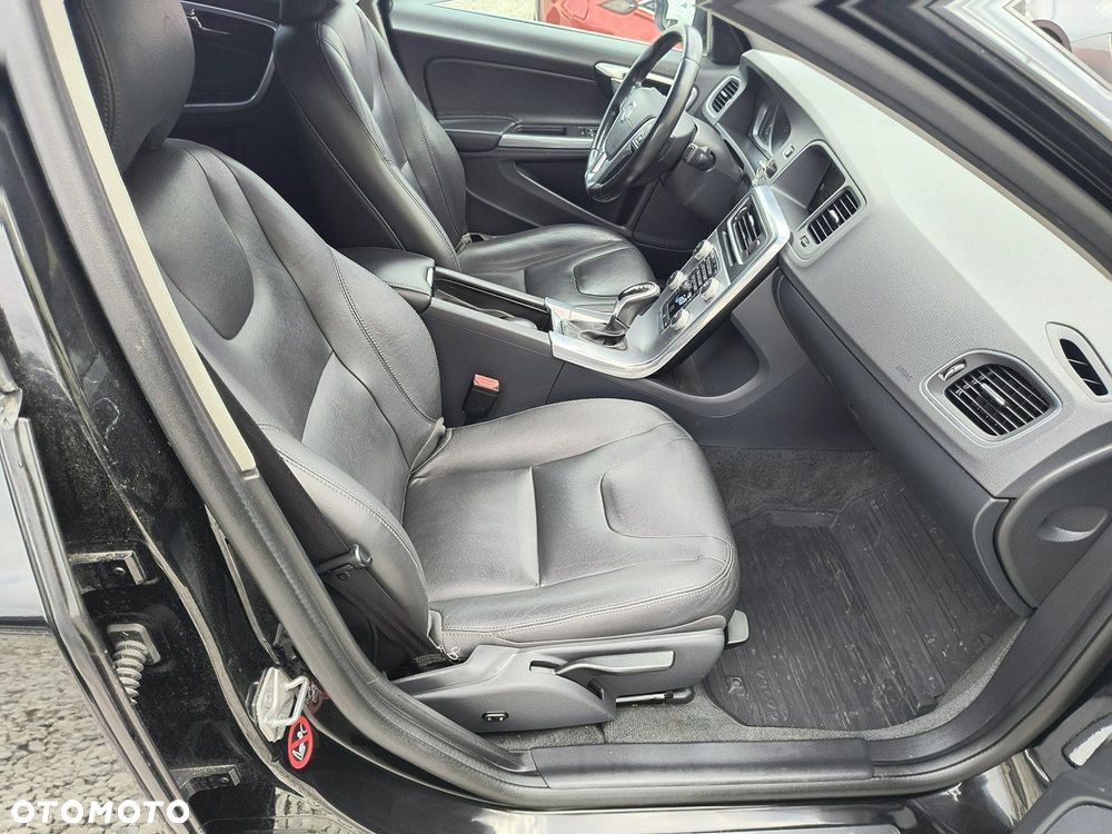 Volvo S60 D2 Drive-E Momentum - 13