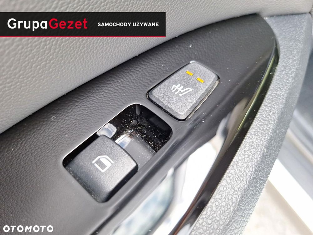 Kia Sportage 1.6 T-GDI MHEV Business Line 2WD DCT - 34