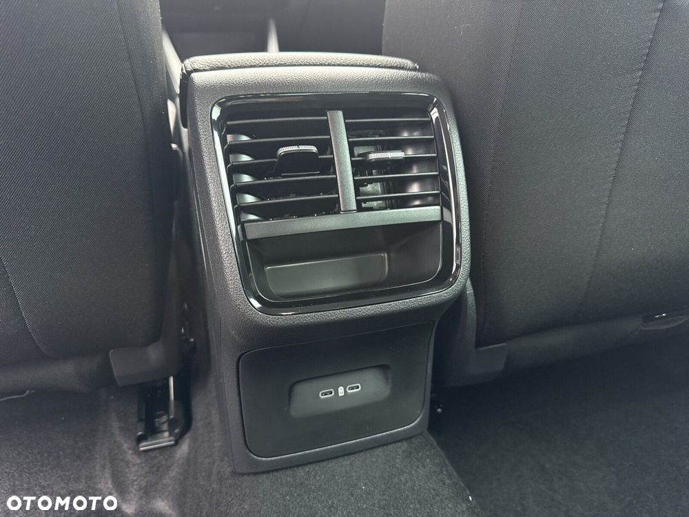 Skoda Octavia 1.5 TSI mHEV Drive Selection DSG - 25