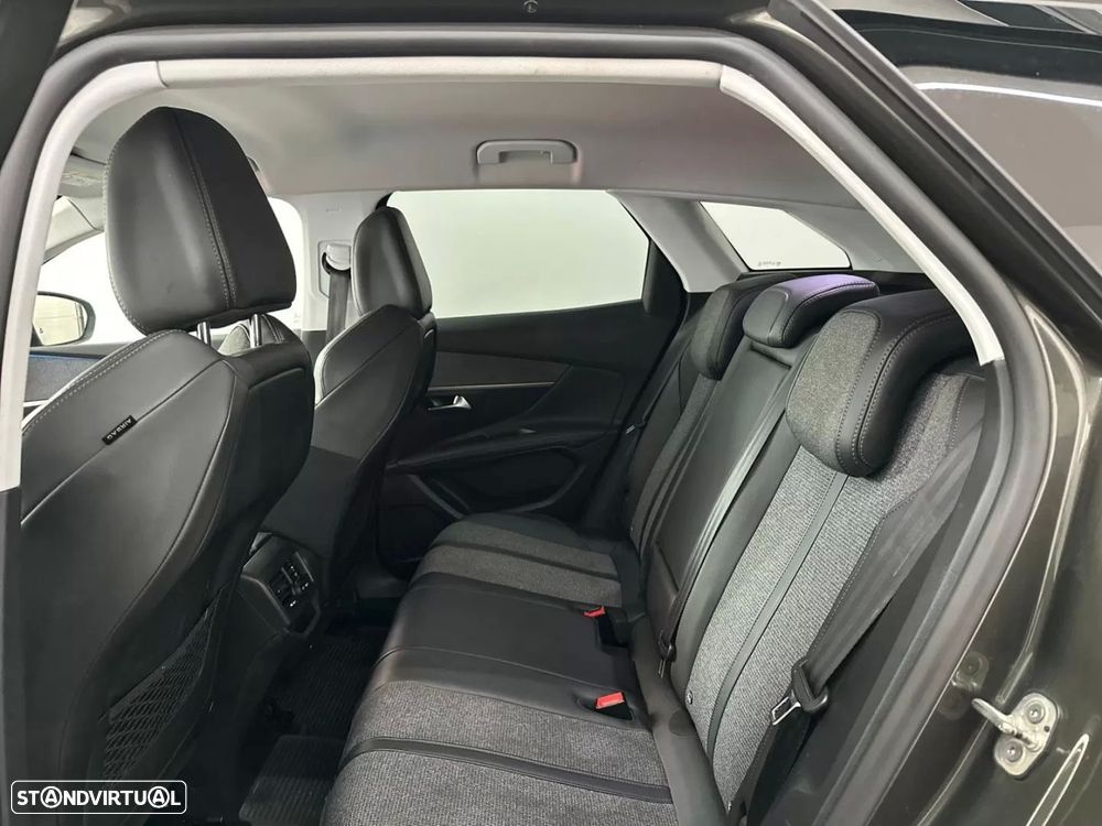 Peugeot 3008 - 17