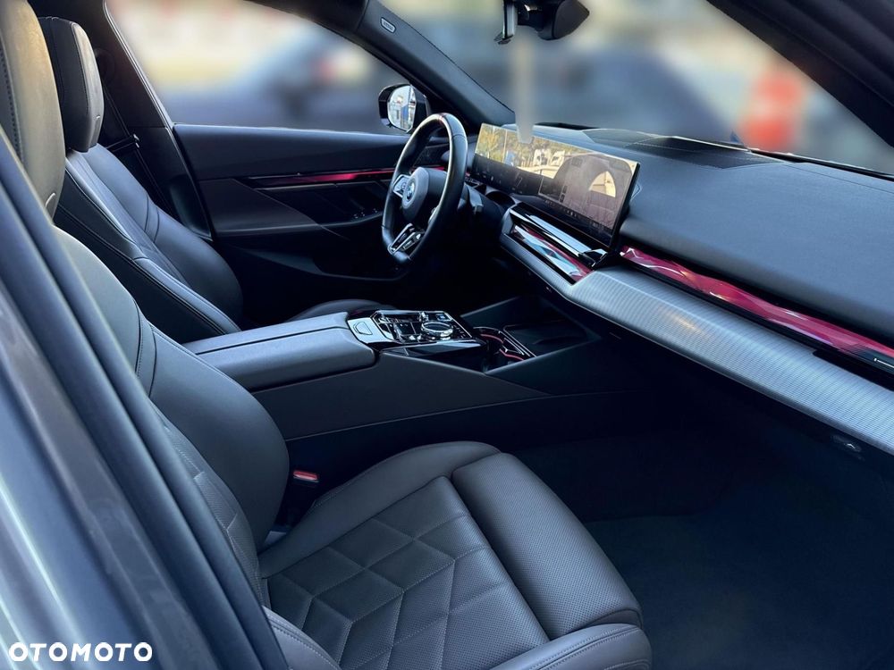 BMW i5 - 7