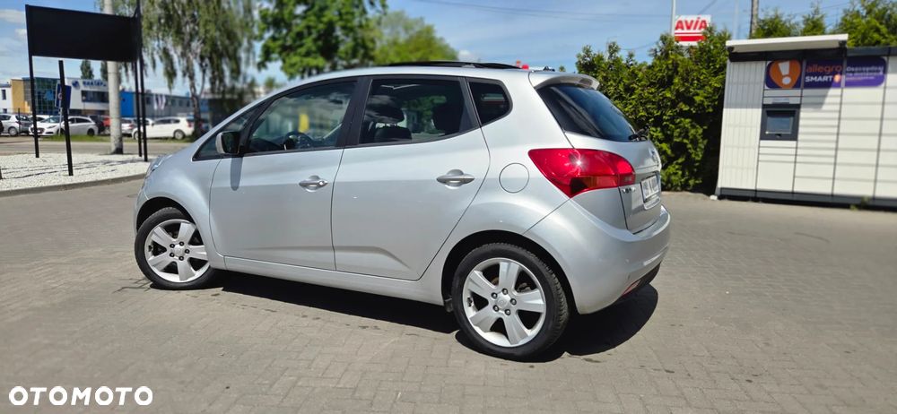 Kia Venga 1.6 CRDi 128 ISG Vision - 10