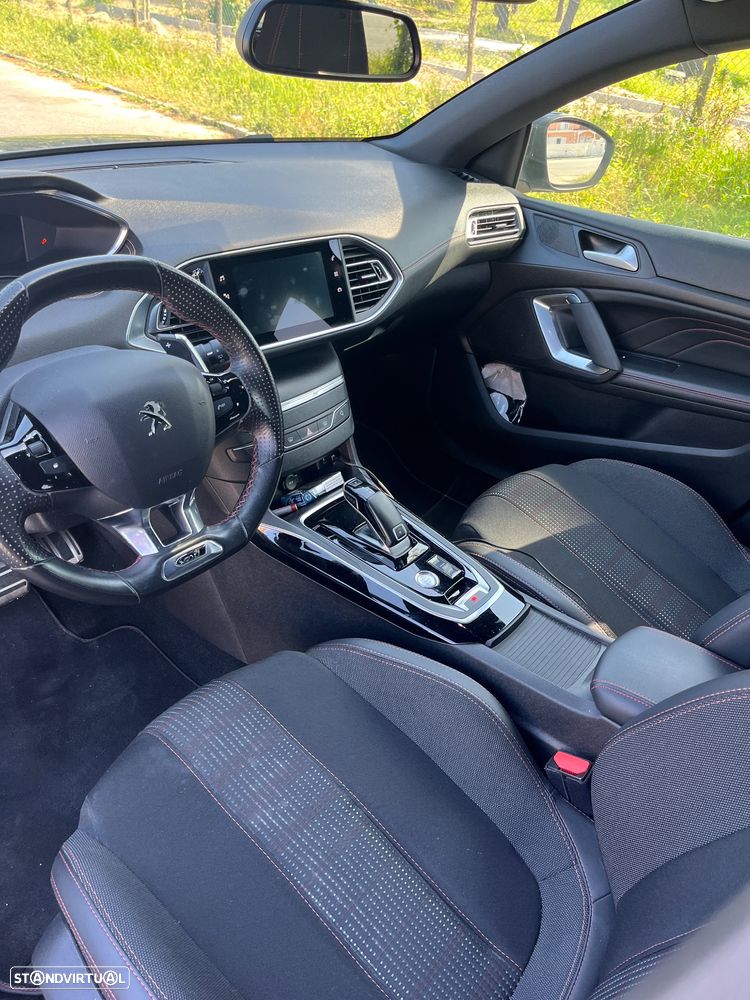 Peugeot 308 SW ver-puretech-130-eat6-stop-start-gt--line-edition - 11