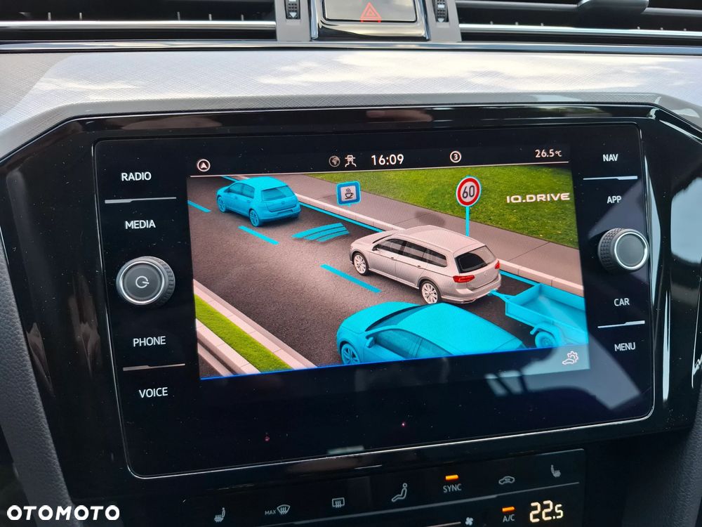 Volkswagen Passat Variant 2.0 TDI EVO Business DSG - 29