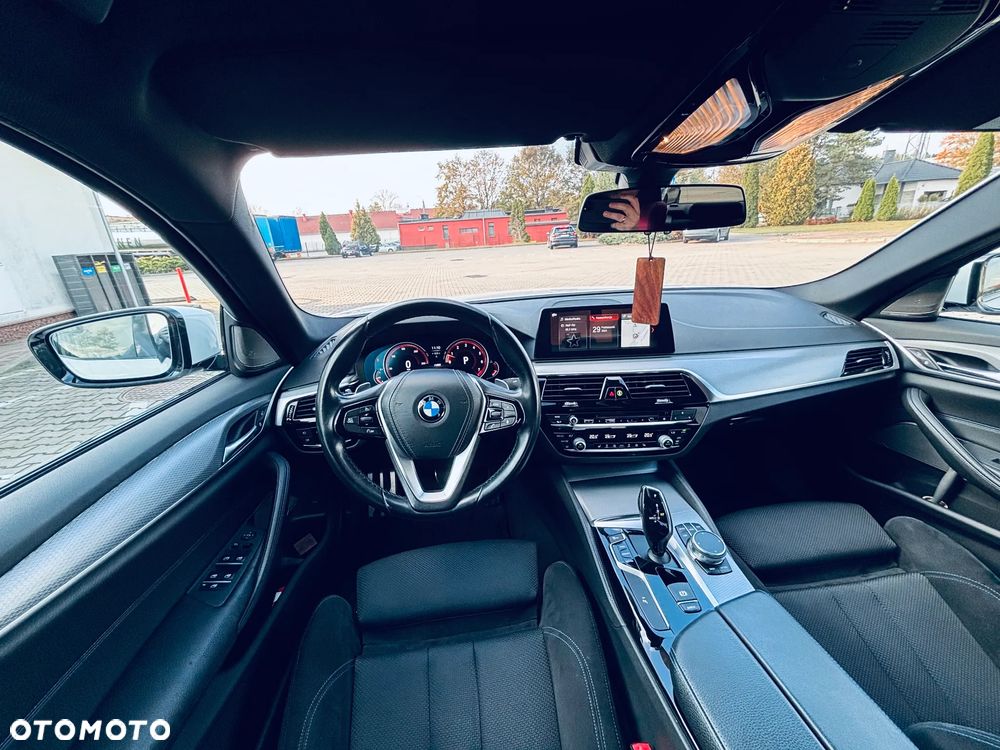 BMW Seria 5 530i xDrive M Sport sport - 8