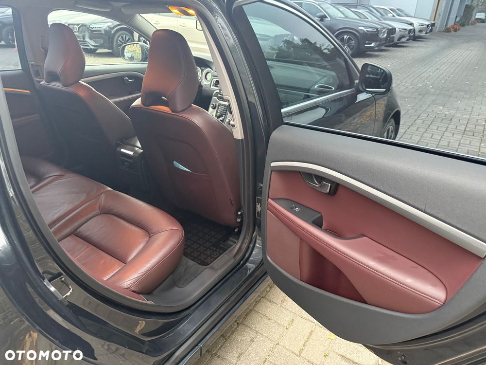 Volvo V70 D3 Summum - 15