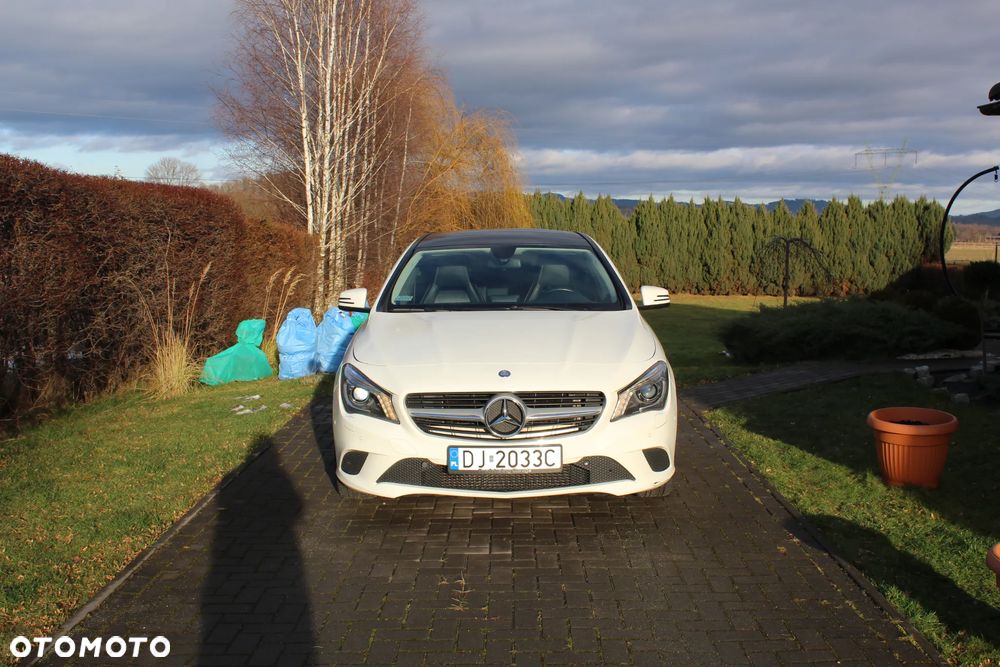 Mercedes-Benz CLA - 1