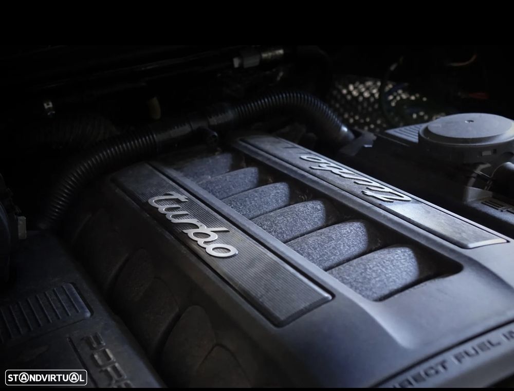 Porsche Cayenne Turbo - 8