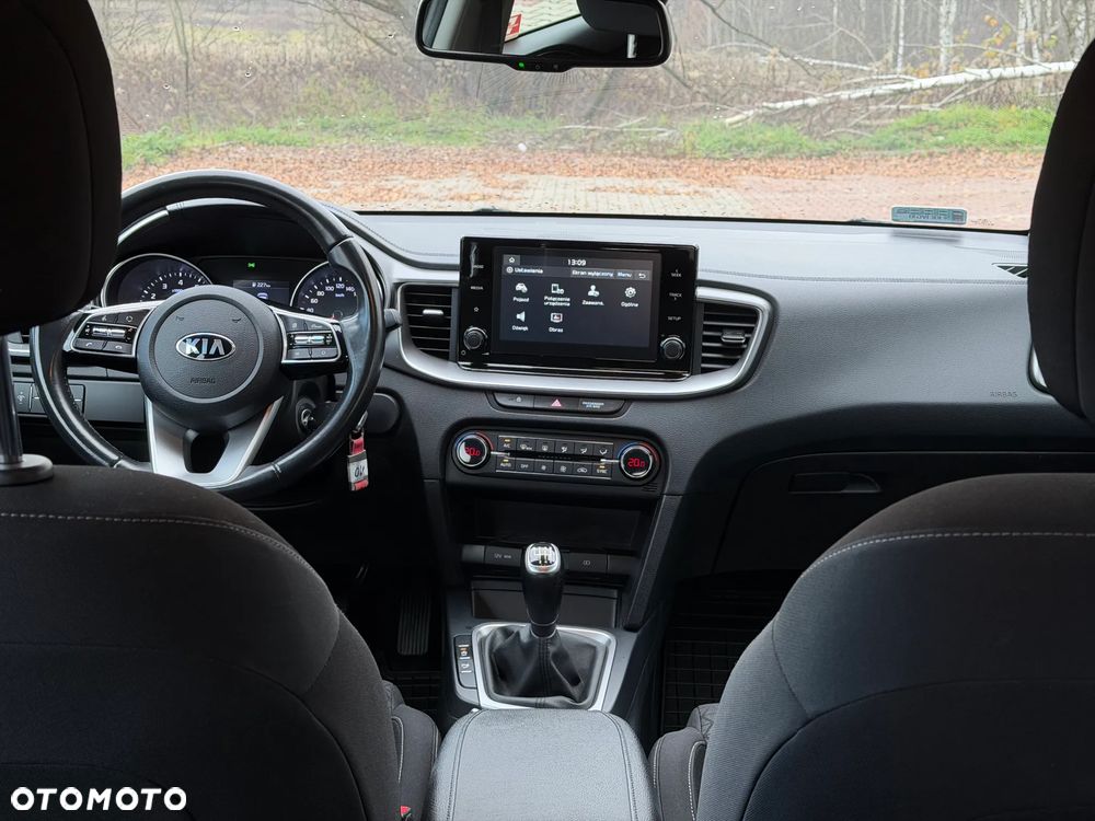 Kia Ceed 1.4 T-GDI M - 10