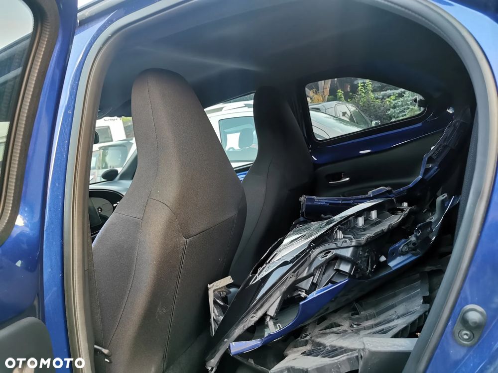Toyota Aygo X S-CVT Limited - 11