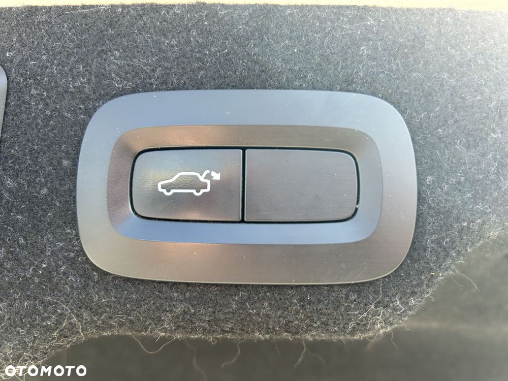 Volvo S90 - 25