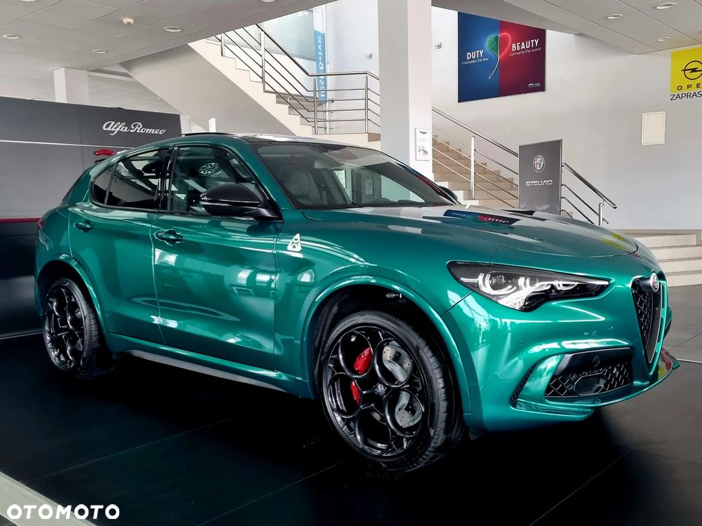 Alfa Romeo Stelvio - 2