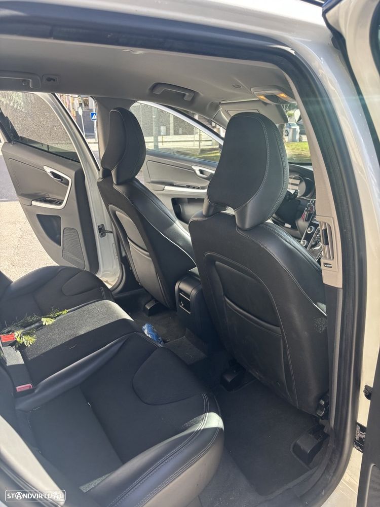 Volvo XC 60 D3 Geartronic Momentum - 7