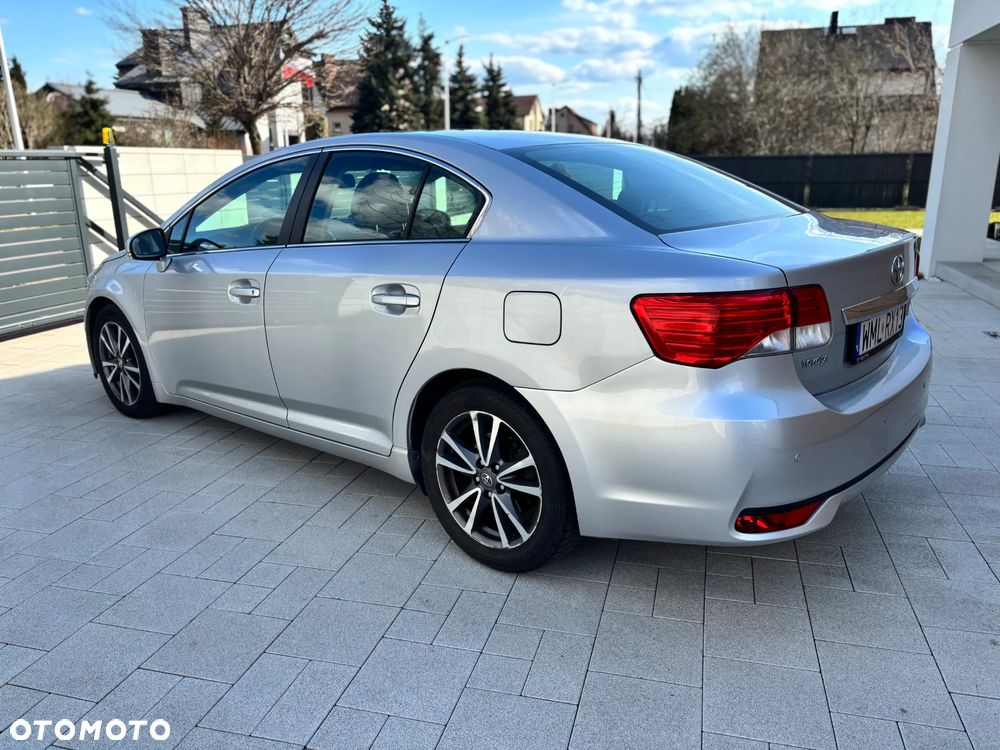 Toyota Avensis 2.2 D-4D Prestige - 7