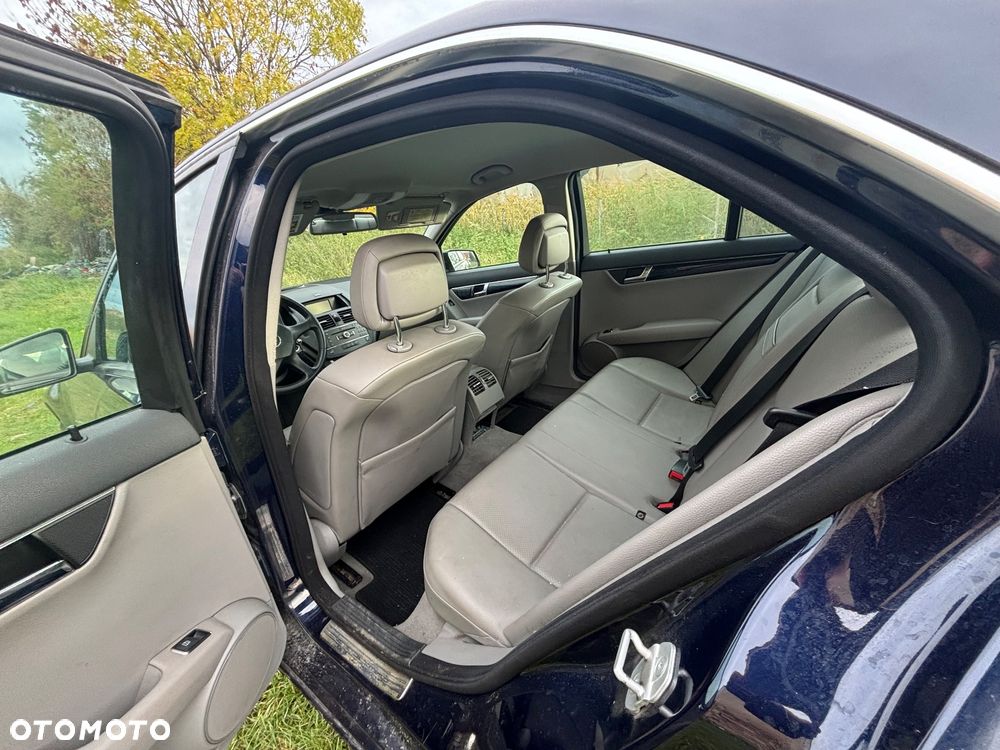 Mercedes-Benz Klasa C - 9