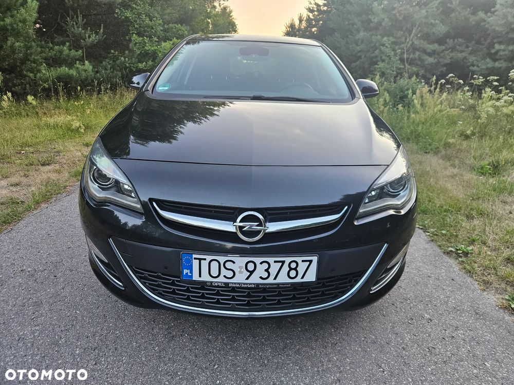 Opel Astra 2.0 CDTI Exklusiv - 2