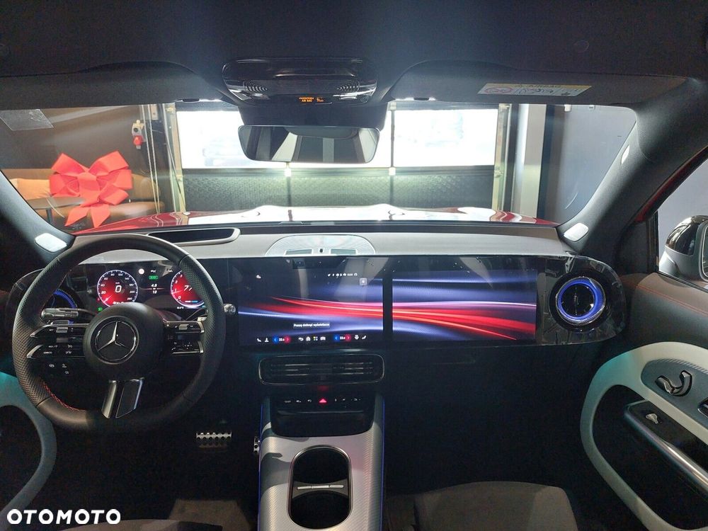 Mercedes-Benz GLB - 13