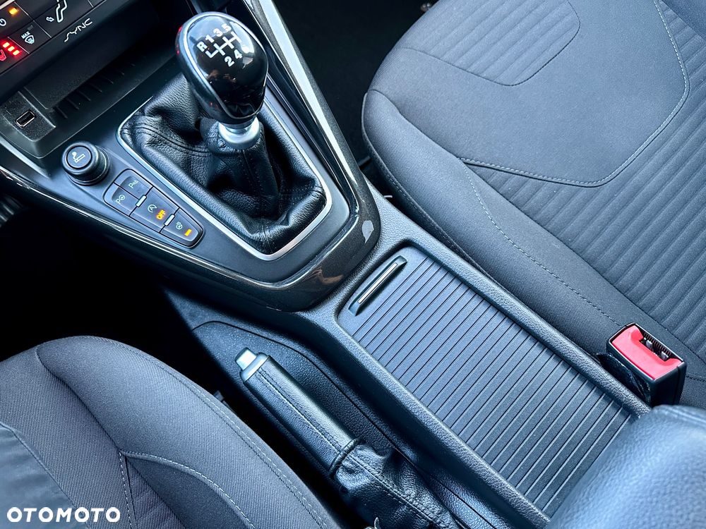 Ford Focus 1.0 EcoBoost Titanium ASS - 32