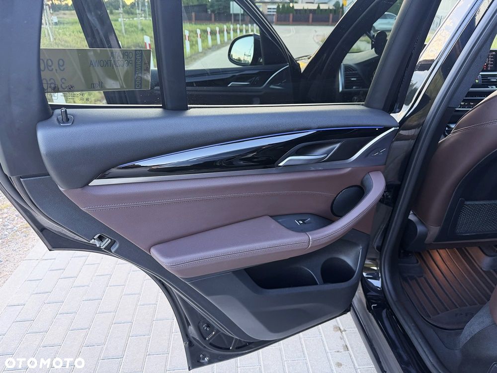 BMW X3 sDrive18d MHEV xLine sport - 24