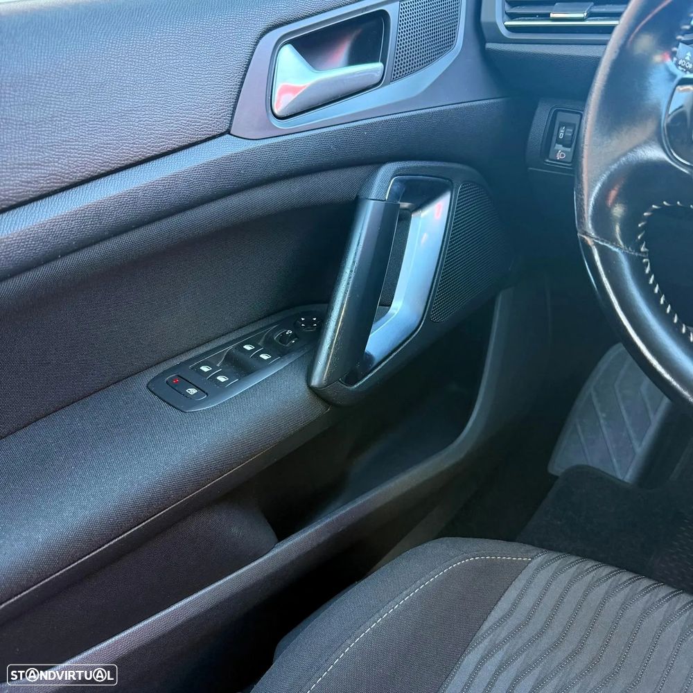 Peugeot 308 1.6 e-HDi Active J17 - 9
