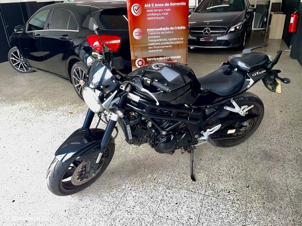 Hyosung GT 650 EFI V-TWIN - 4