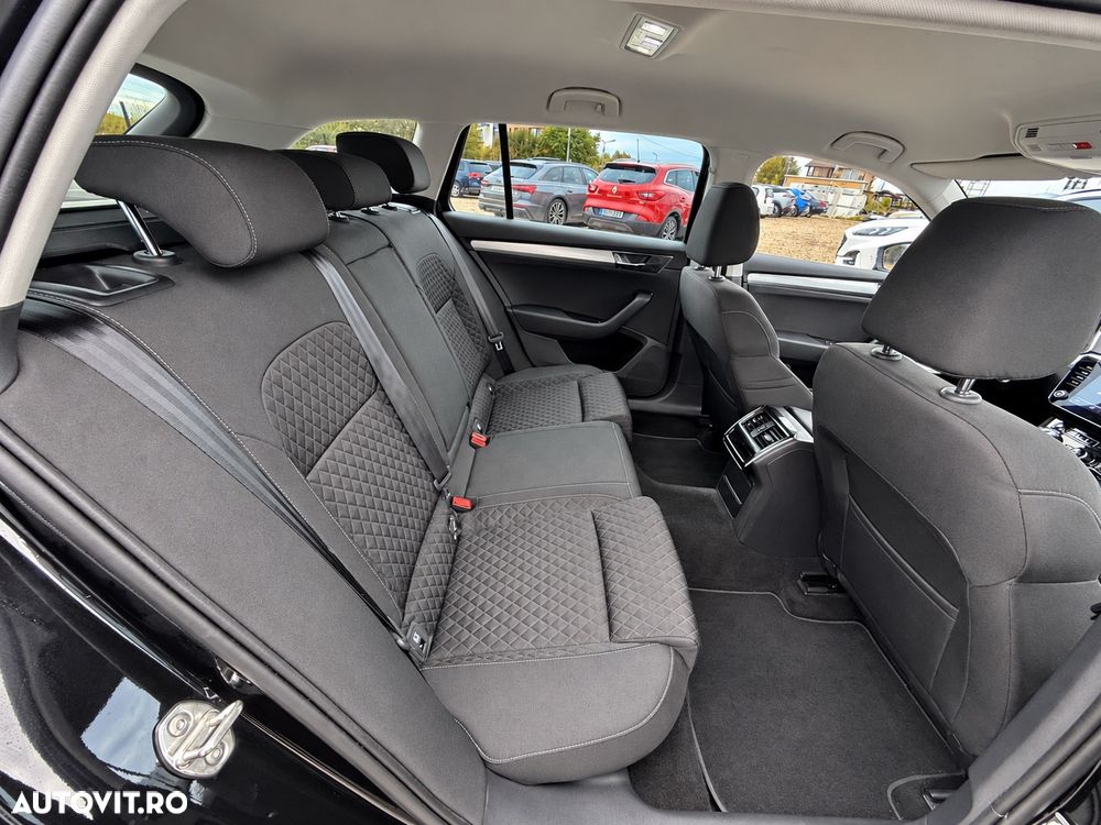 Skoda Superb 2.0 TDI DSG Style - 7