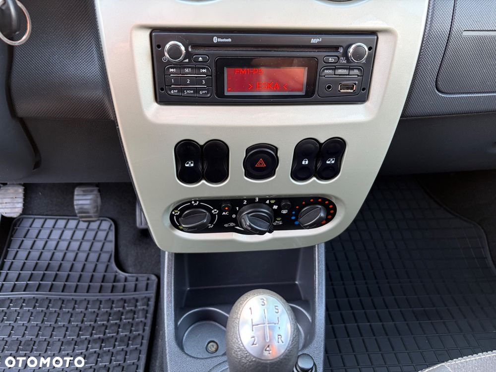 Dacia Sandero 1.2 16V 75 Laureate - 20