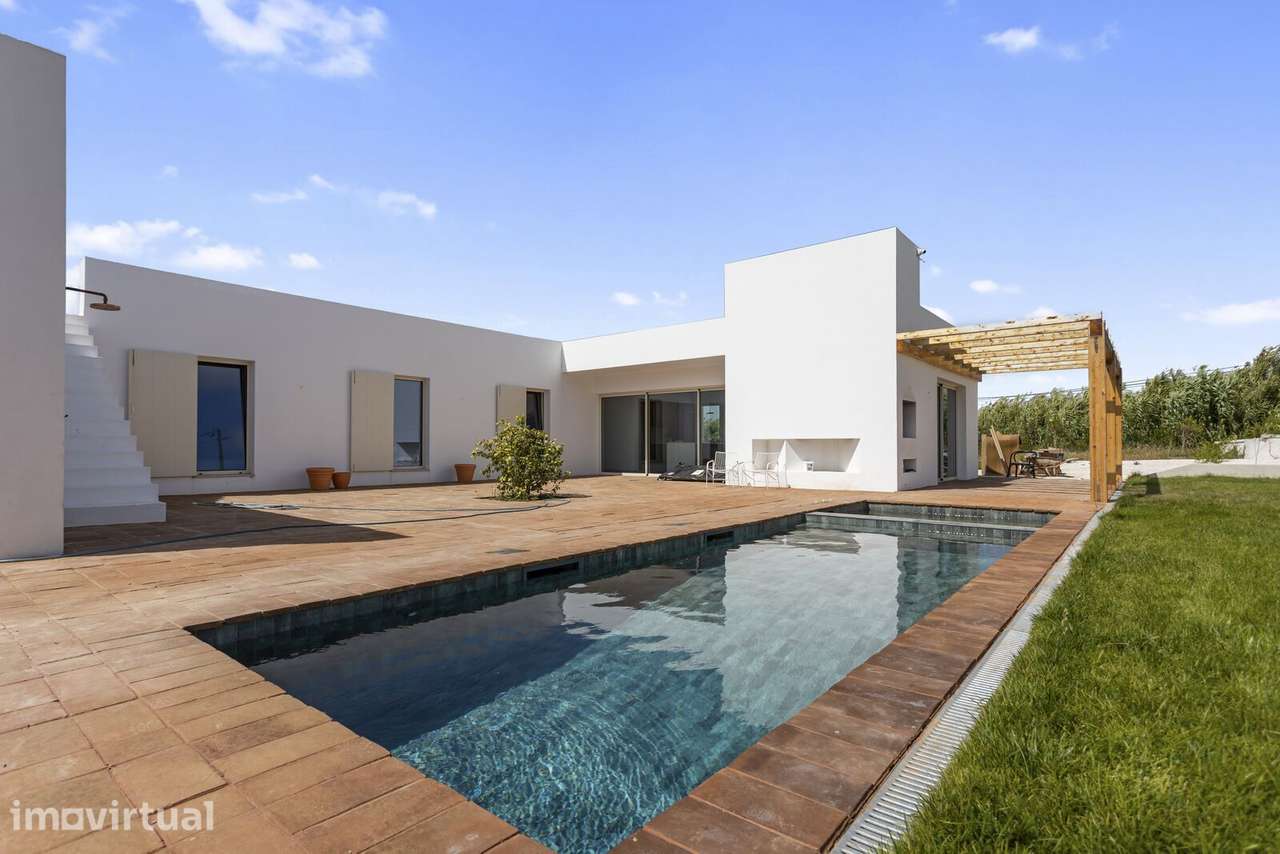 Moradia Isolada T4 com piscina, Porto Covo, Sines - Grande imagem: 2/37
