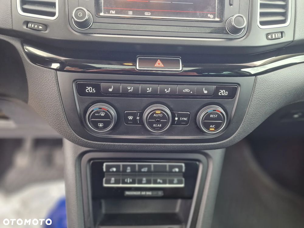Volkswagen Sharan 2.0 TDI 4MOTION (BlueMotion Technology) Highline - 22