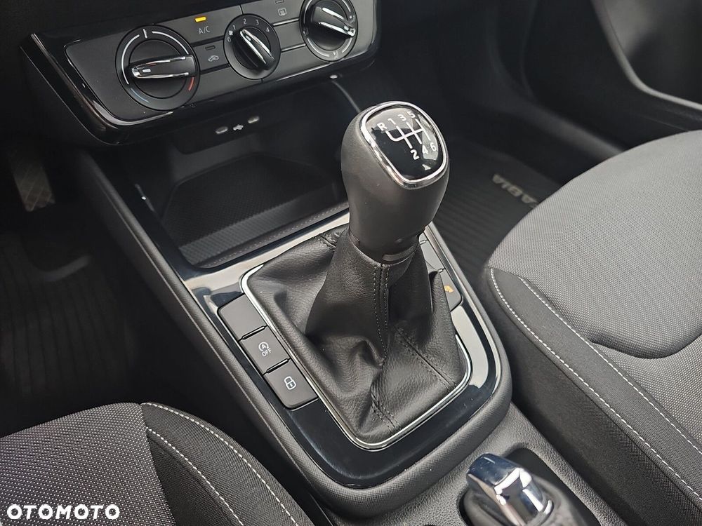 Skoda Fabia 1.0 TSI Selection - 26