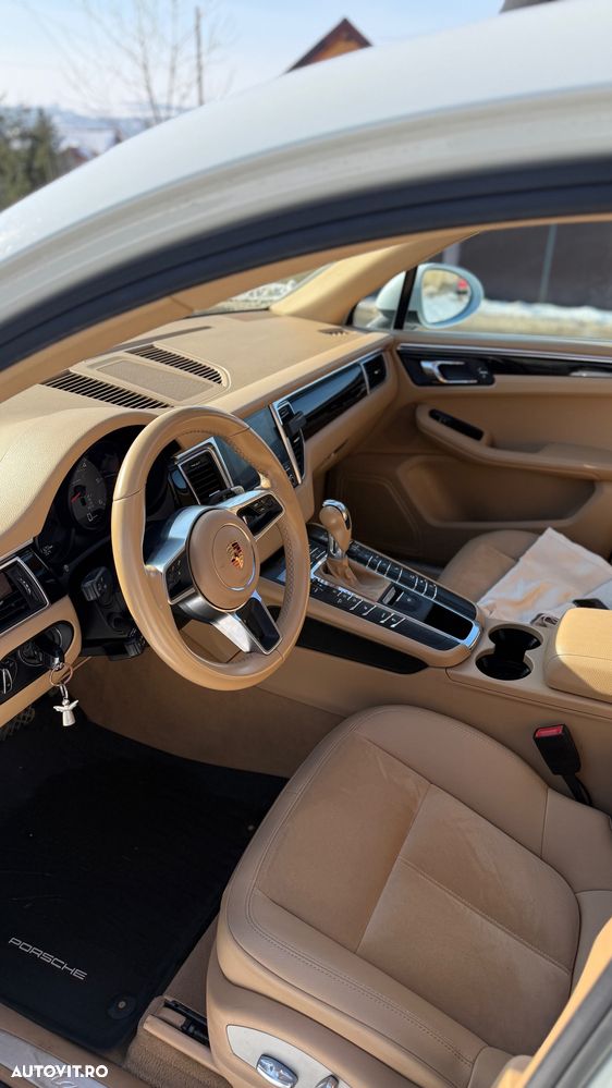 Porsche Macan - 6