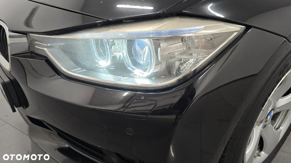 BMW Seria 3 320d Efficient Dynamics Luxury Line - 12