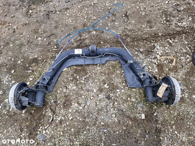 RENAULT TWINGO III 3 1.0 B BELKA ZAWIESZENIA TYŁ OŚ TYLNA - 9