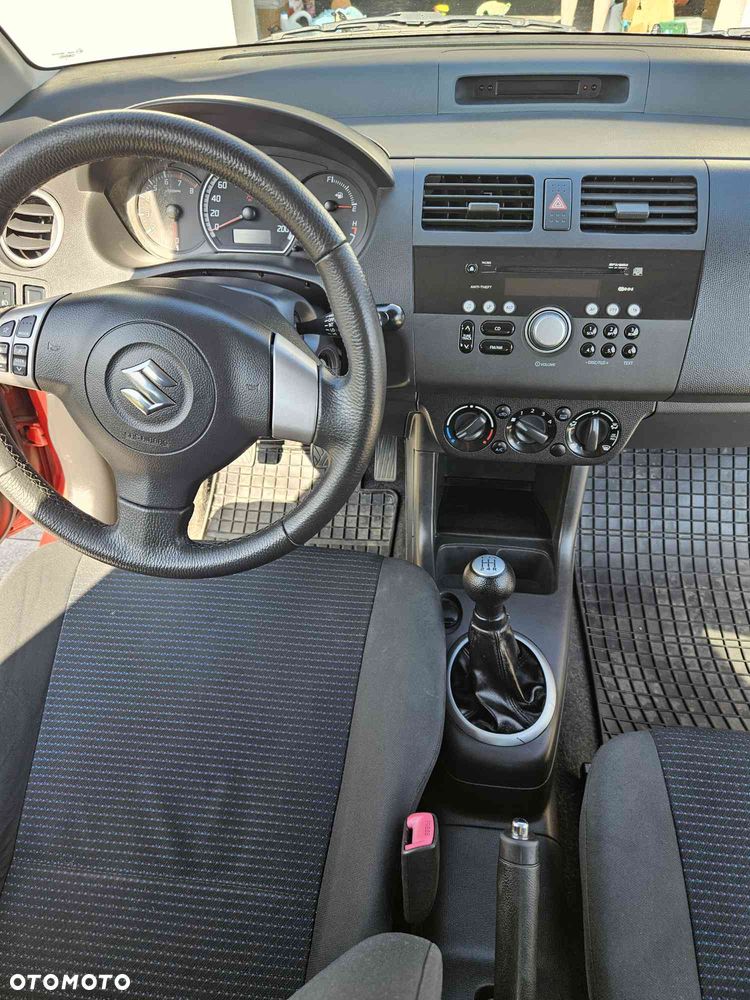 Suzuki Swift 1.3 GLX / Comfort - 10