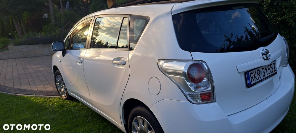 Toyota Verso - 5