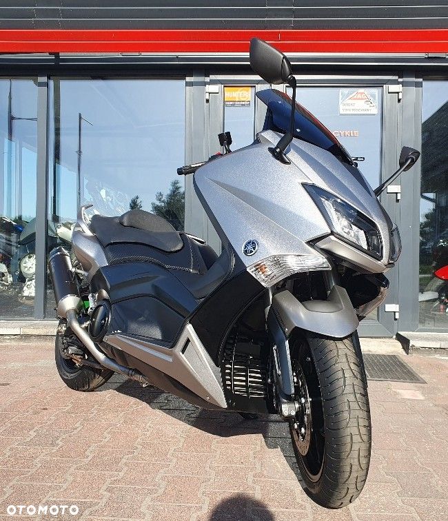 Yamaha Tmax - 38