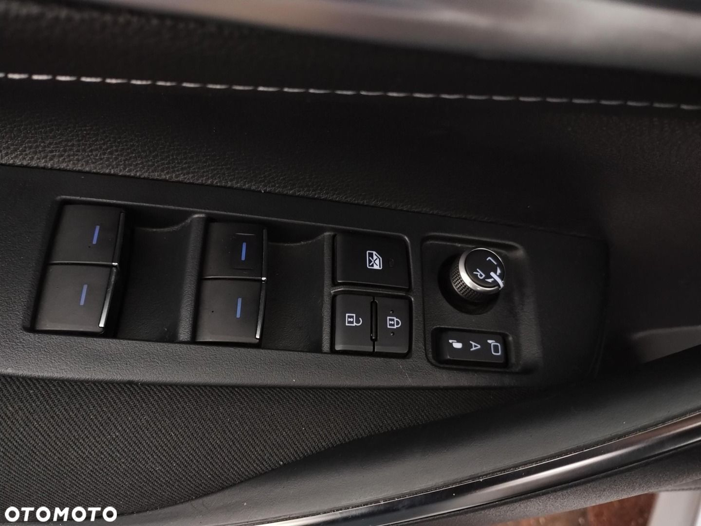Toyota Corolla - 21