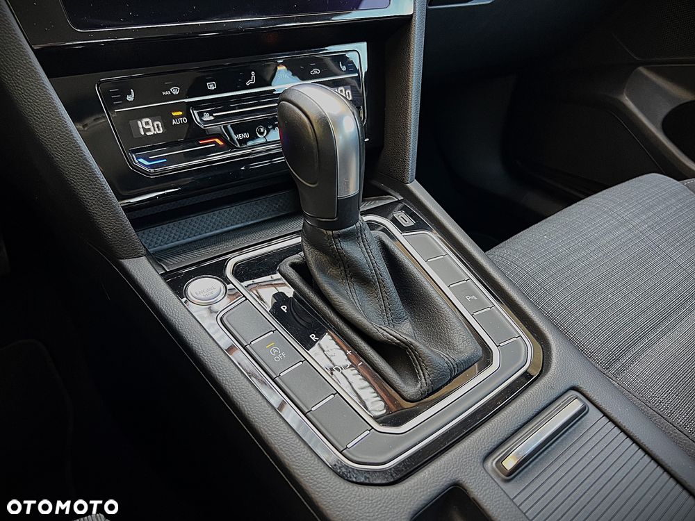 Volkswagen Passat 1.5 TSI EVO Business DSG - 32